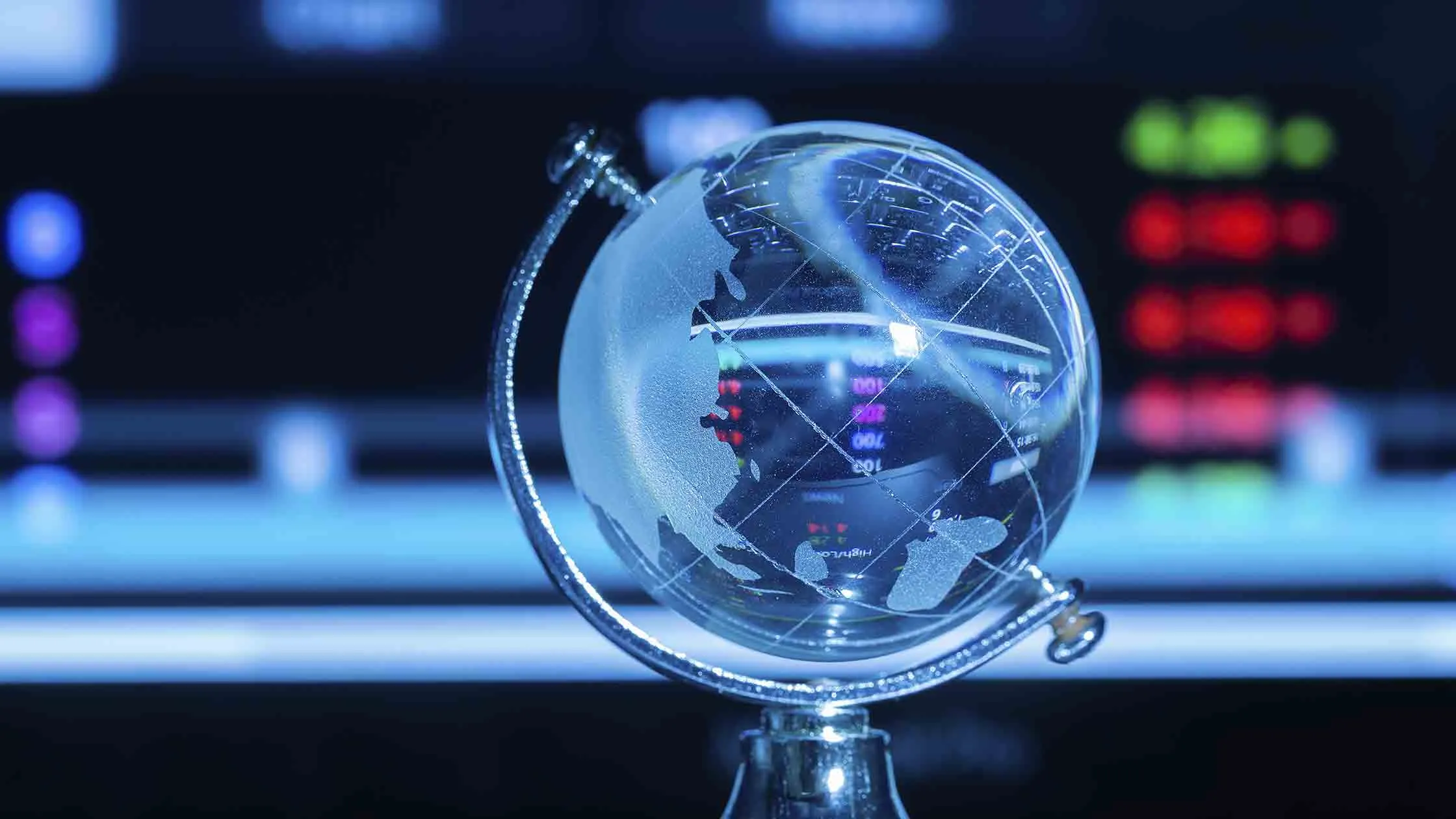 Cómo manejar la volatilidad cambiaria en empresas internacionales