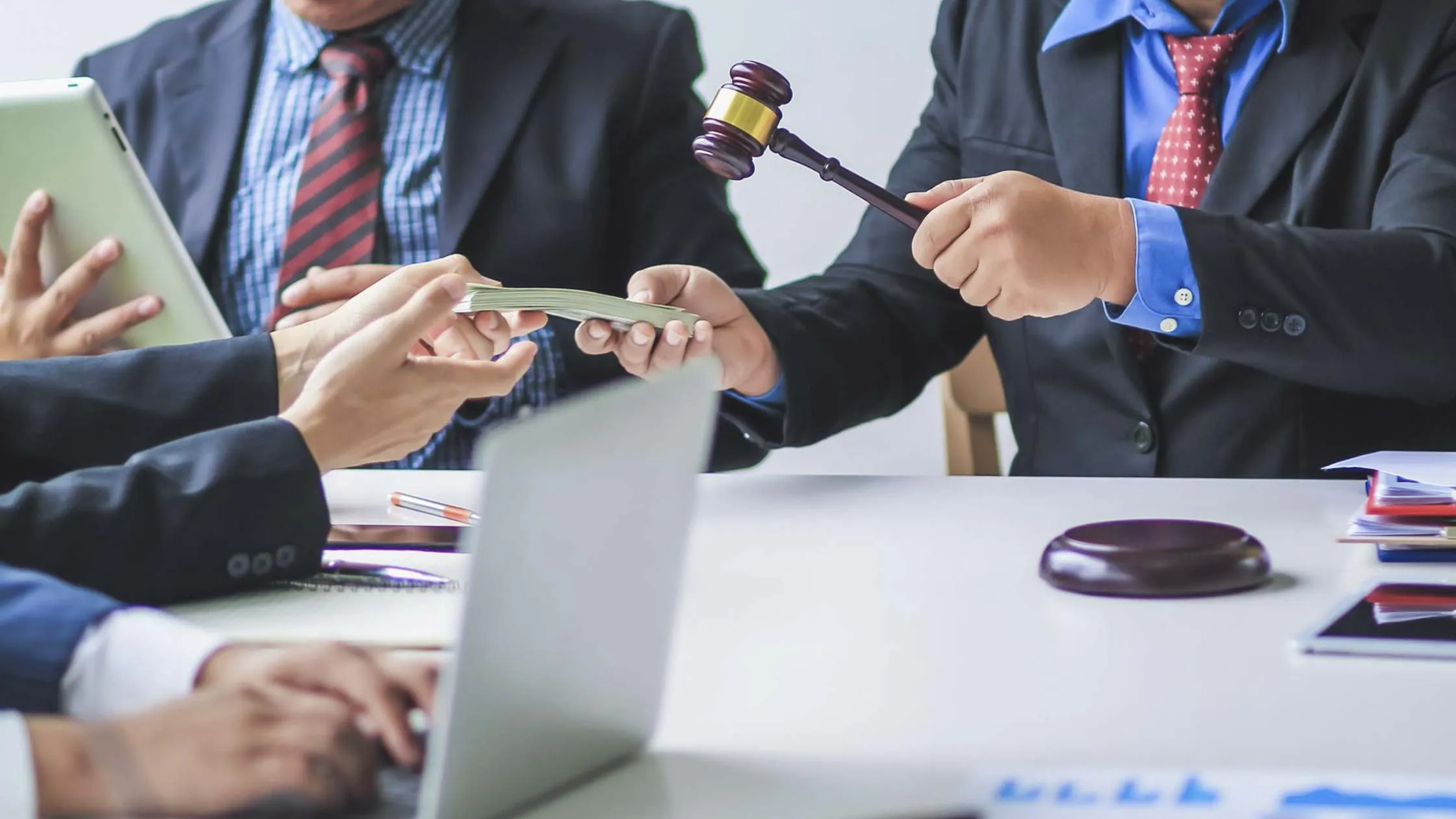 Subastas exprés: liquidez rápida en tiempos de crisis